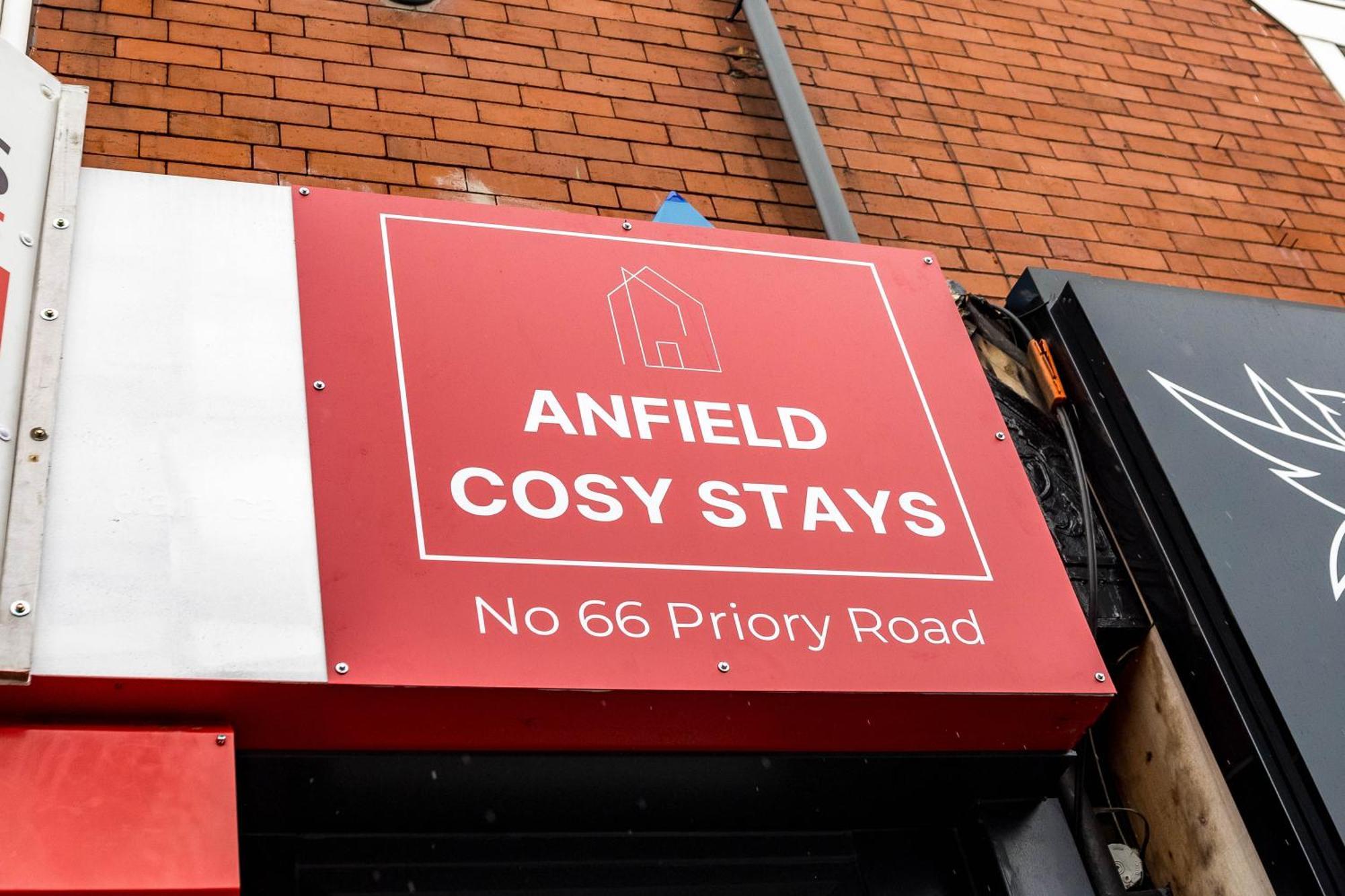 Anfield Cosy Stays - Air Host & Stay - Sleeps 14 Liverpool Exterior photo